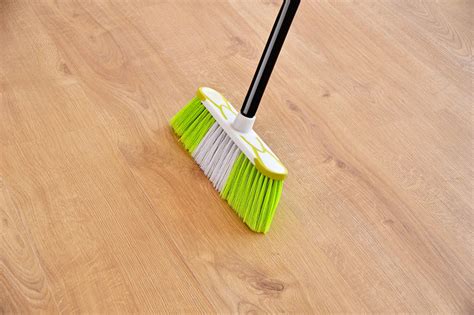 Magic sweeping broom